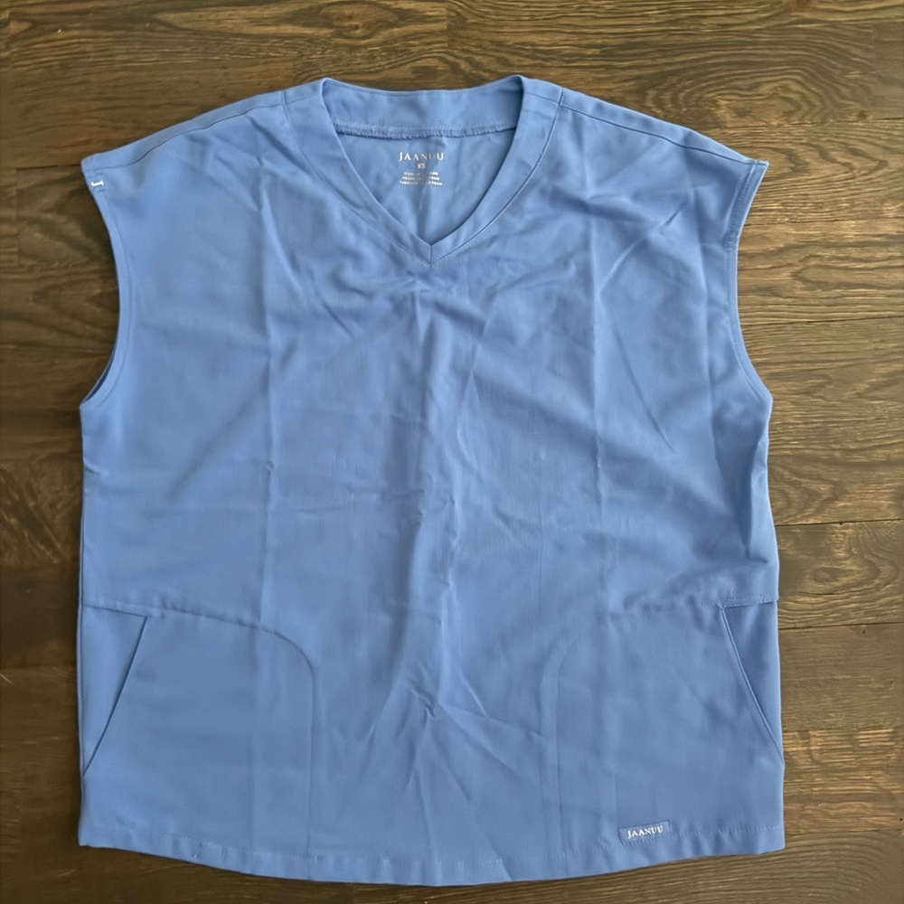 Jaanuu Scrub Tops